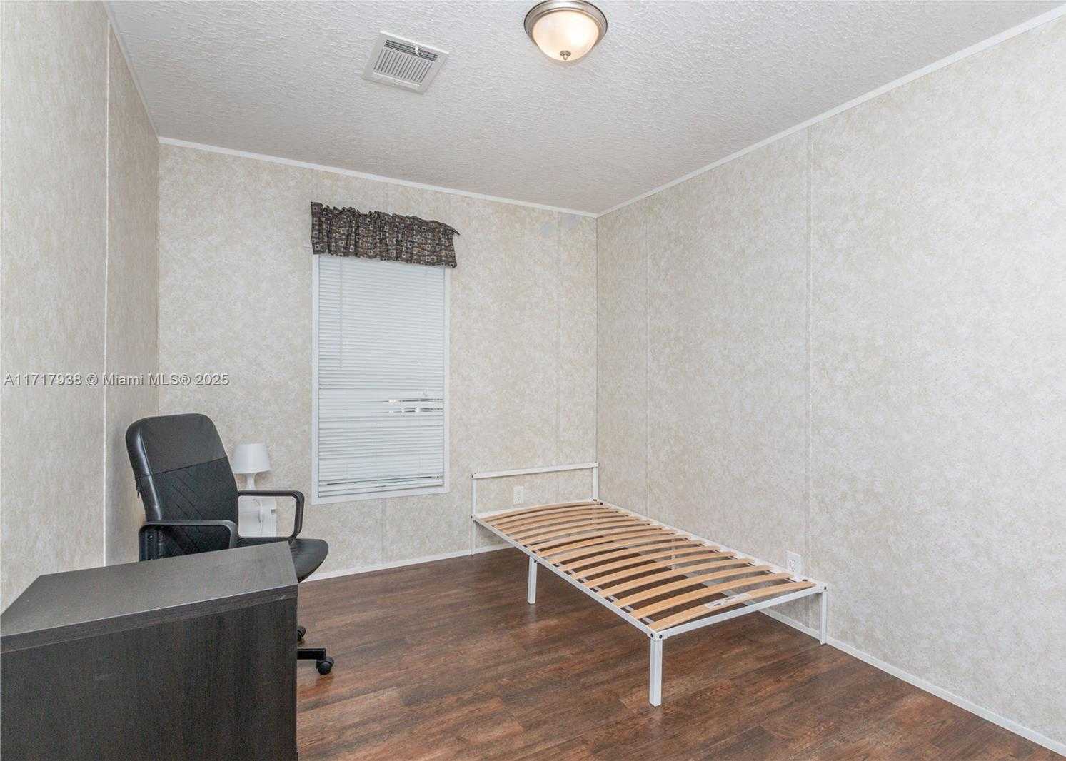 Small Image of 21661 NORTH WEST 8TH CT, Pembroke Pines Number 5