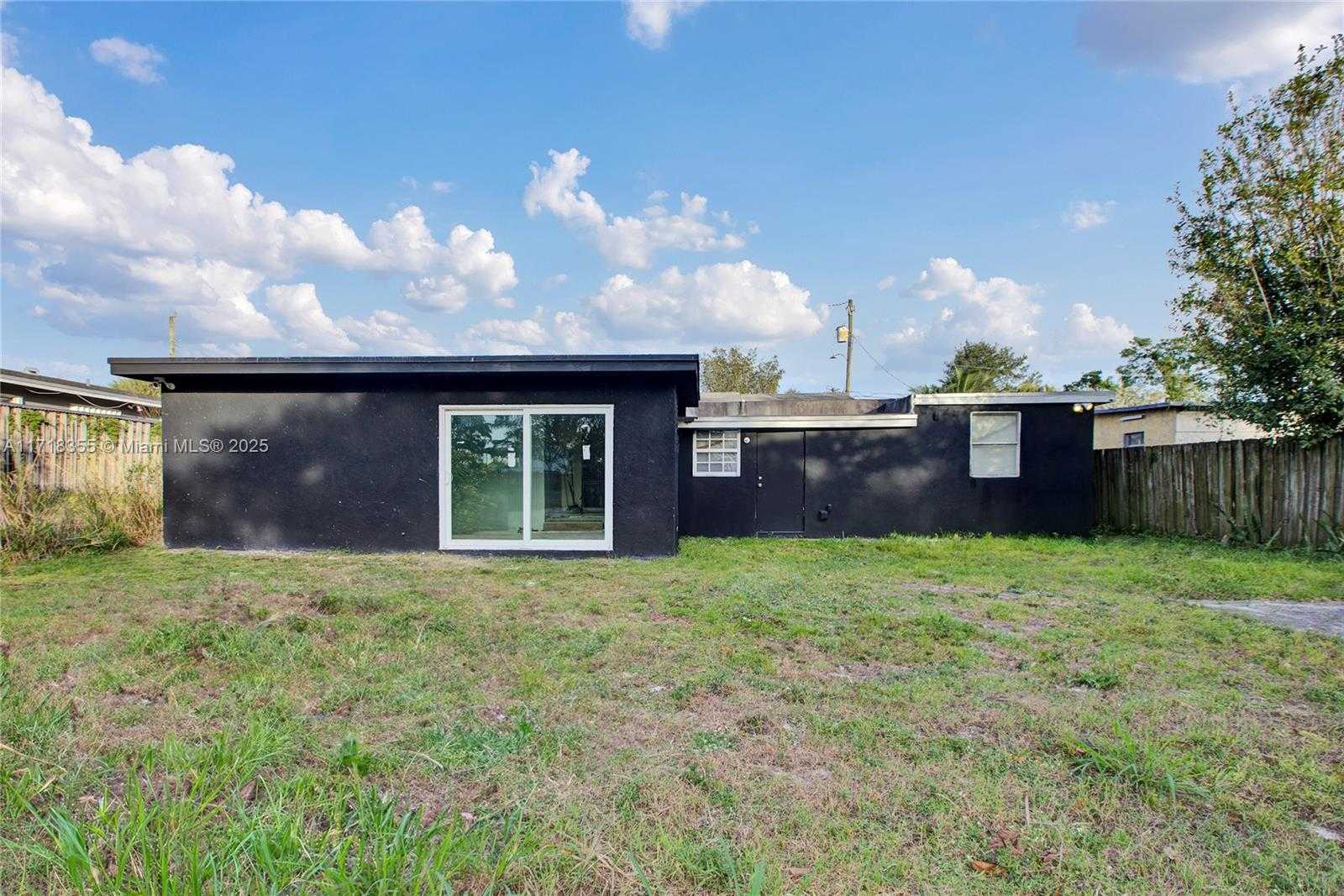 Small Image of 649 NORTH WEST 24TH AVE, Fort Lauderdale Number 13
