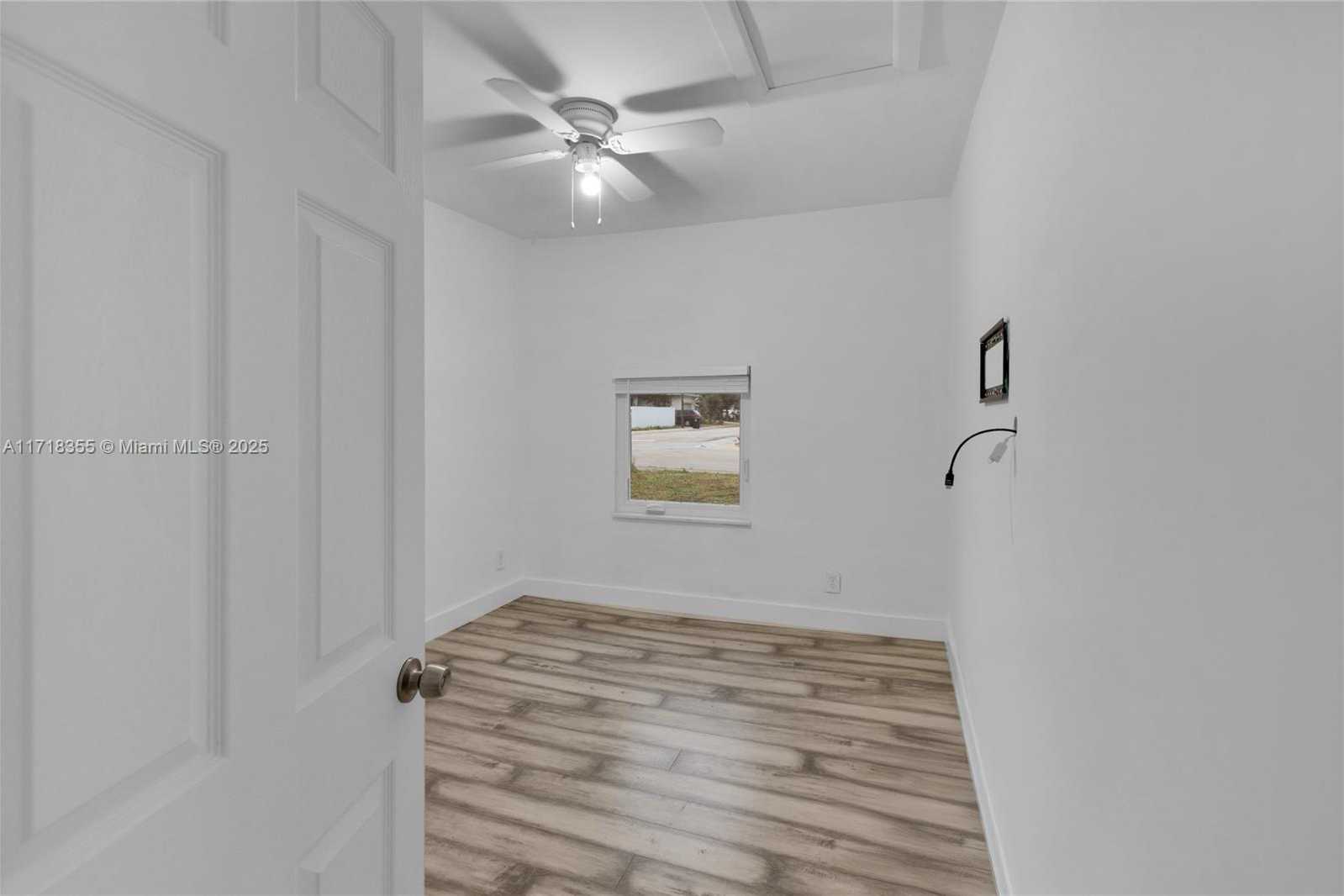 Small Image of 649 NORTH WEST 24TH AVE, Fort Lauderdale Number 17