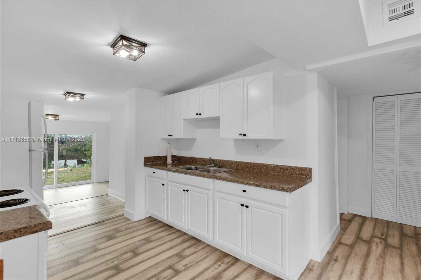 Small Image of 649 NORTH WEST 24TH AVE, Fort Lauderdale Number 50