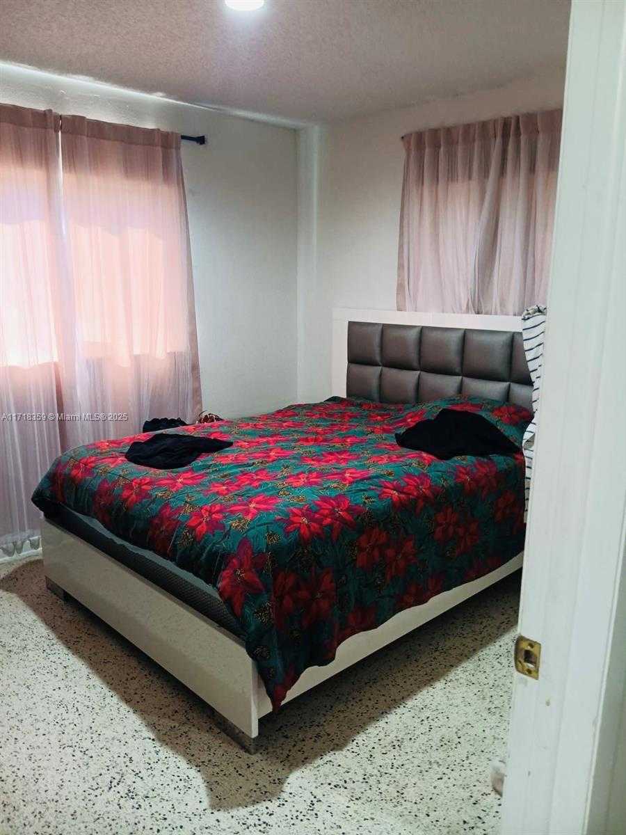 Small Image of 15321 SOUTH WEST 308TH ST, Homestead Number 2