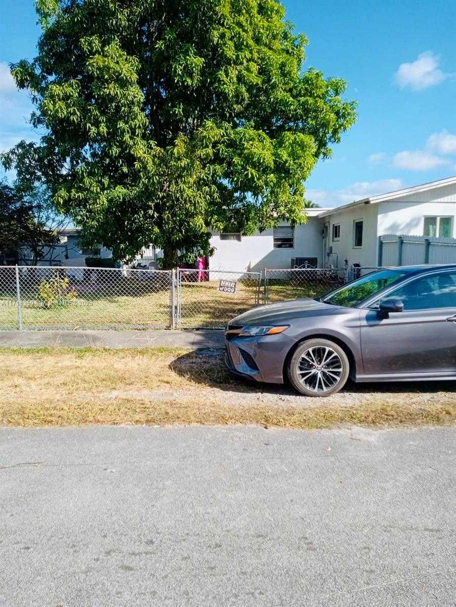 Small Image of 15321 SOUTH WEST 308TH ST, Homestead Number 4