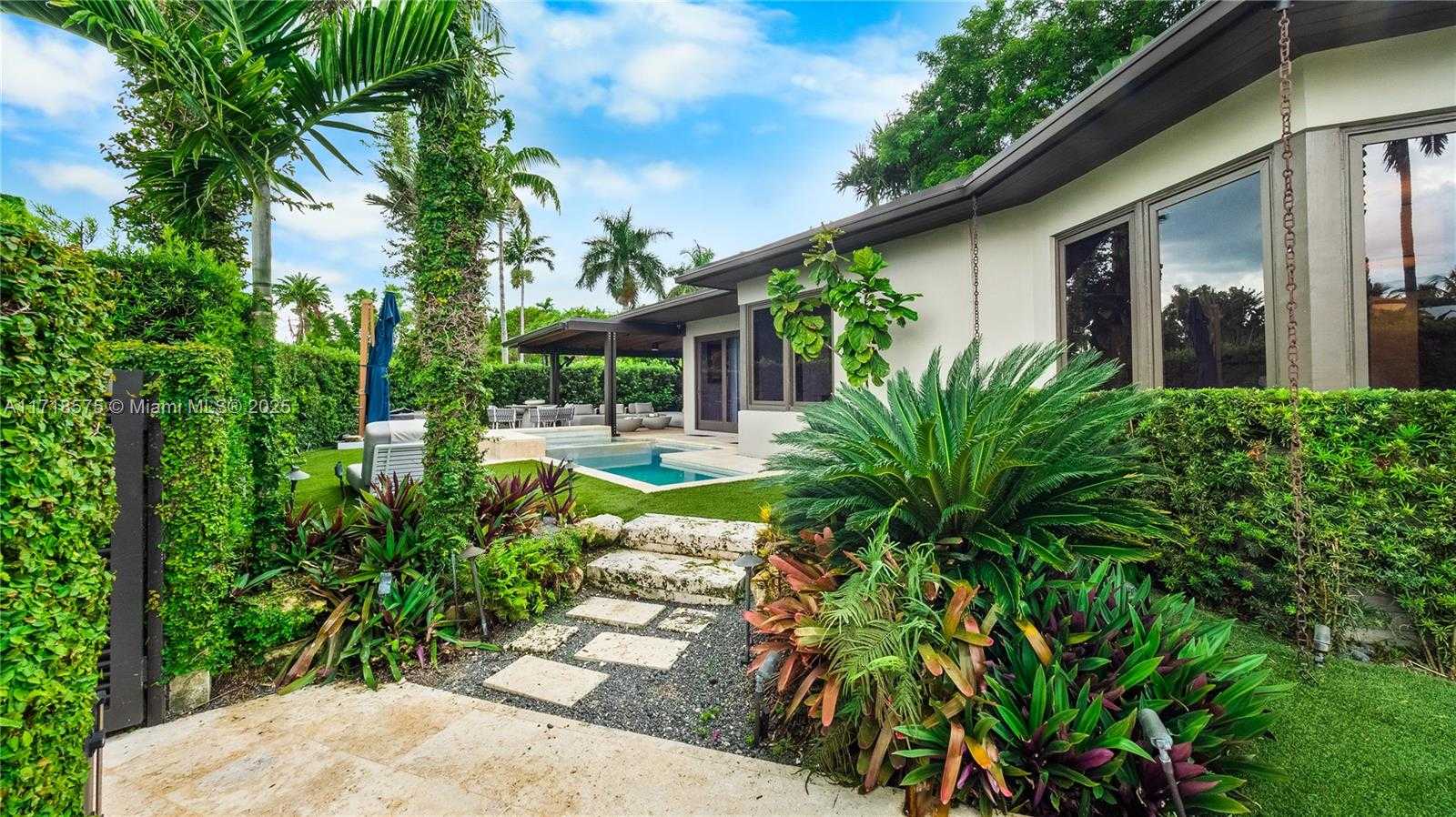 Small Image of 200 EAST RIVO ALTO DR, Miami Beach Number 27