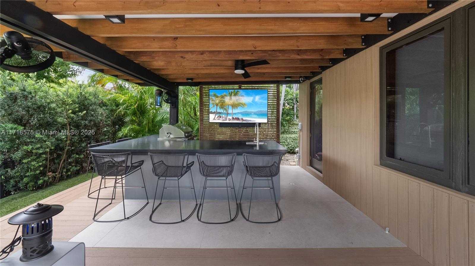 Small Image of 200 EAST RIVO ALTO DR, Miami Beach Number 43
