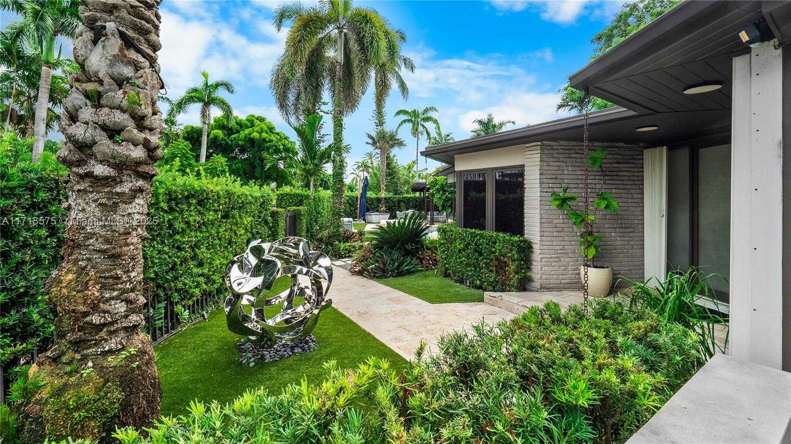Small Image of 200 EAST RIVO ALTO DR, Miami Beach Number 48