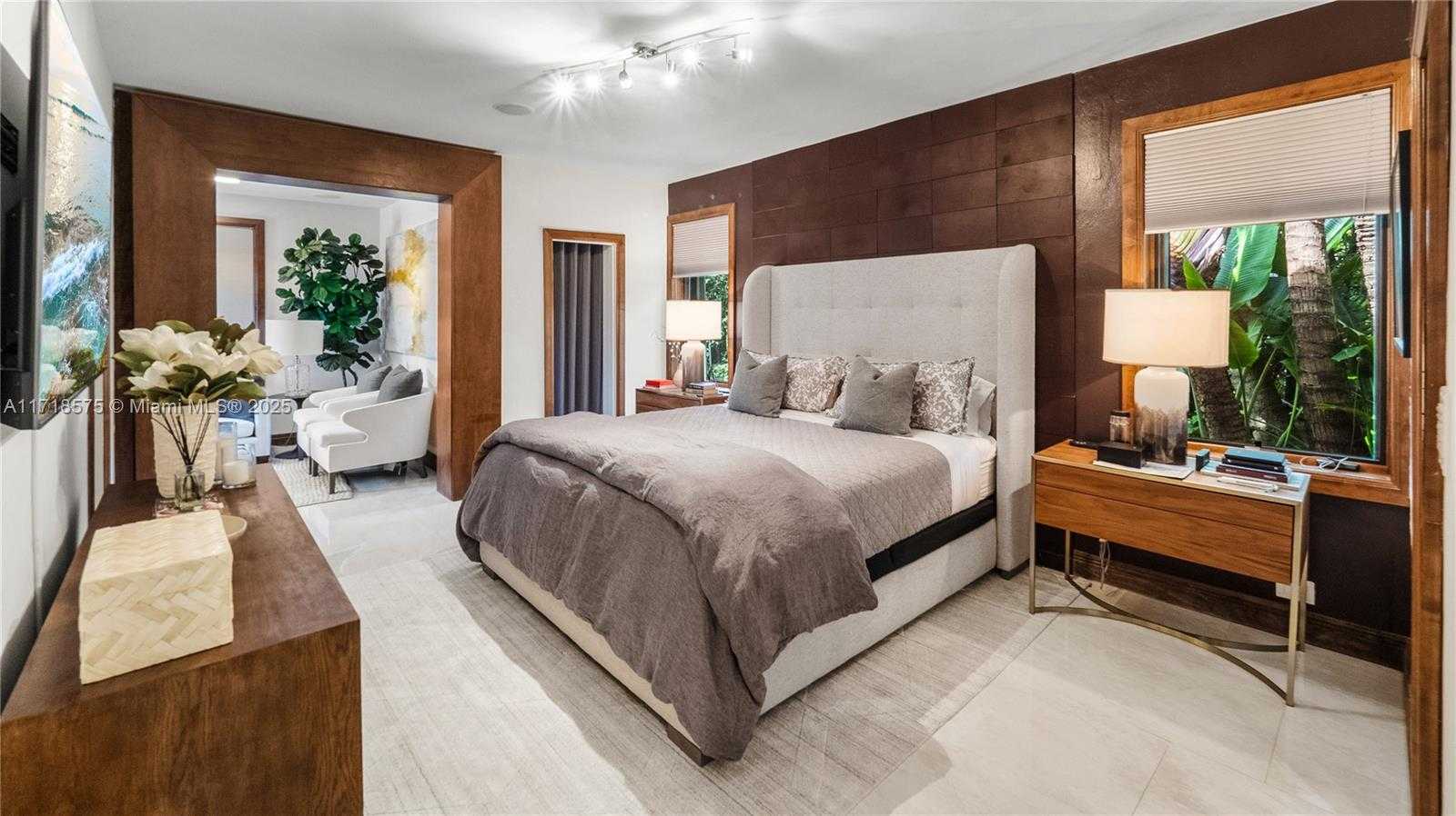 Small Image of 200 EAST RIVO ALTO DR, Miami Beach Number 93