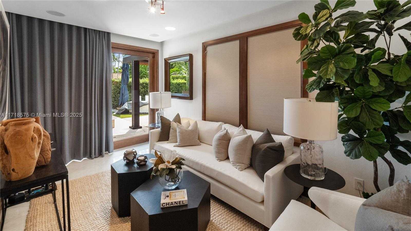 Small Image of 200 EAST RIVO ALTO DR, Miami Beach Number 97
