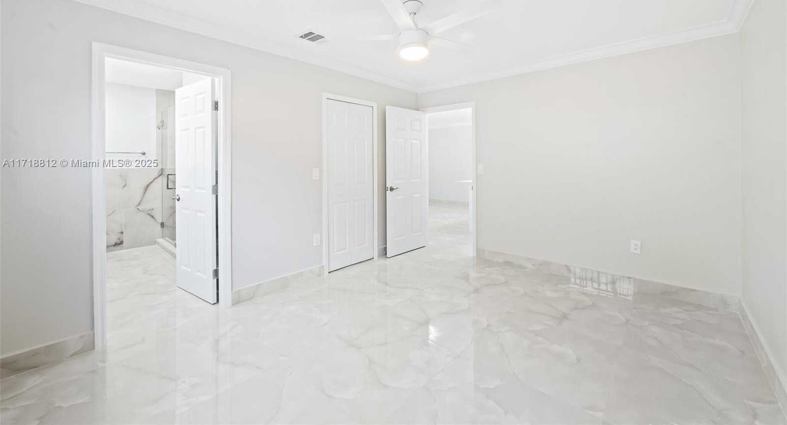 Small Image of 3203 WEST 70TH TER, Hialeah Number 14