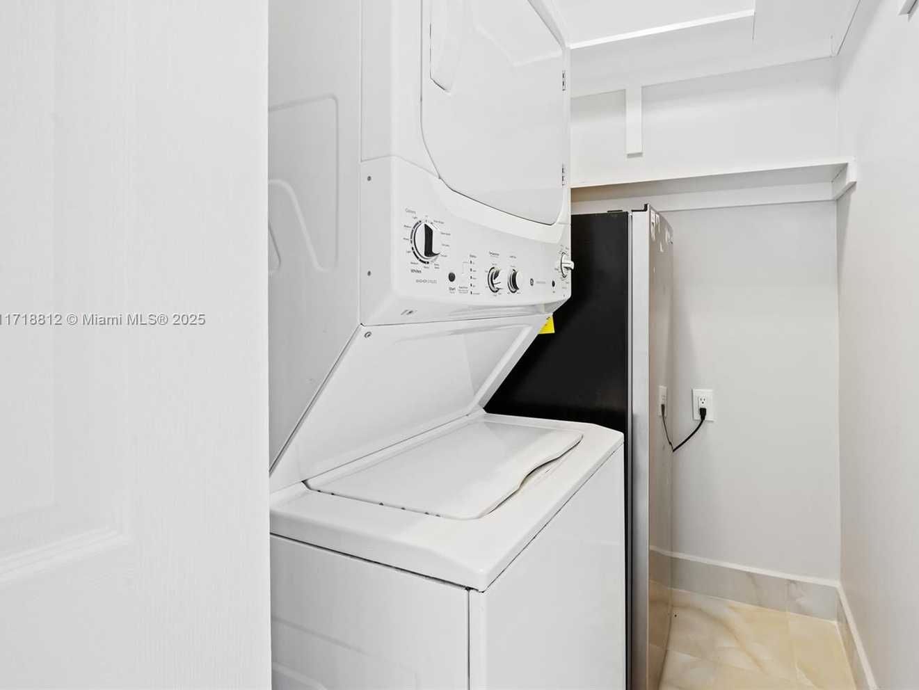 Small Image of 3203 WEST 70TH TER, Hialeah Number 21
