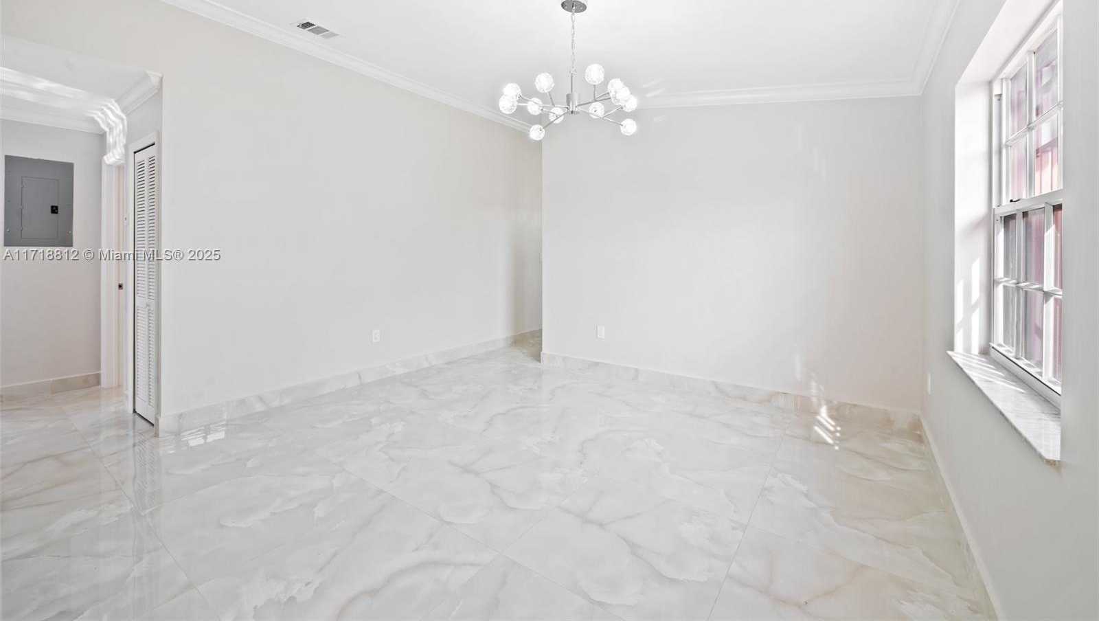 Small Image of 3203 WEST 70TH TER, Hialeah Number 6