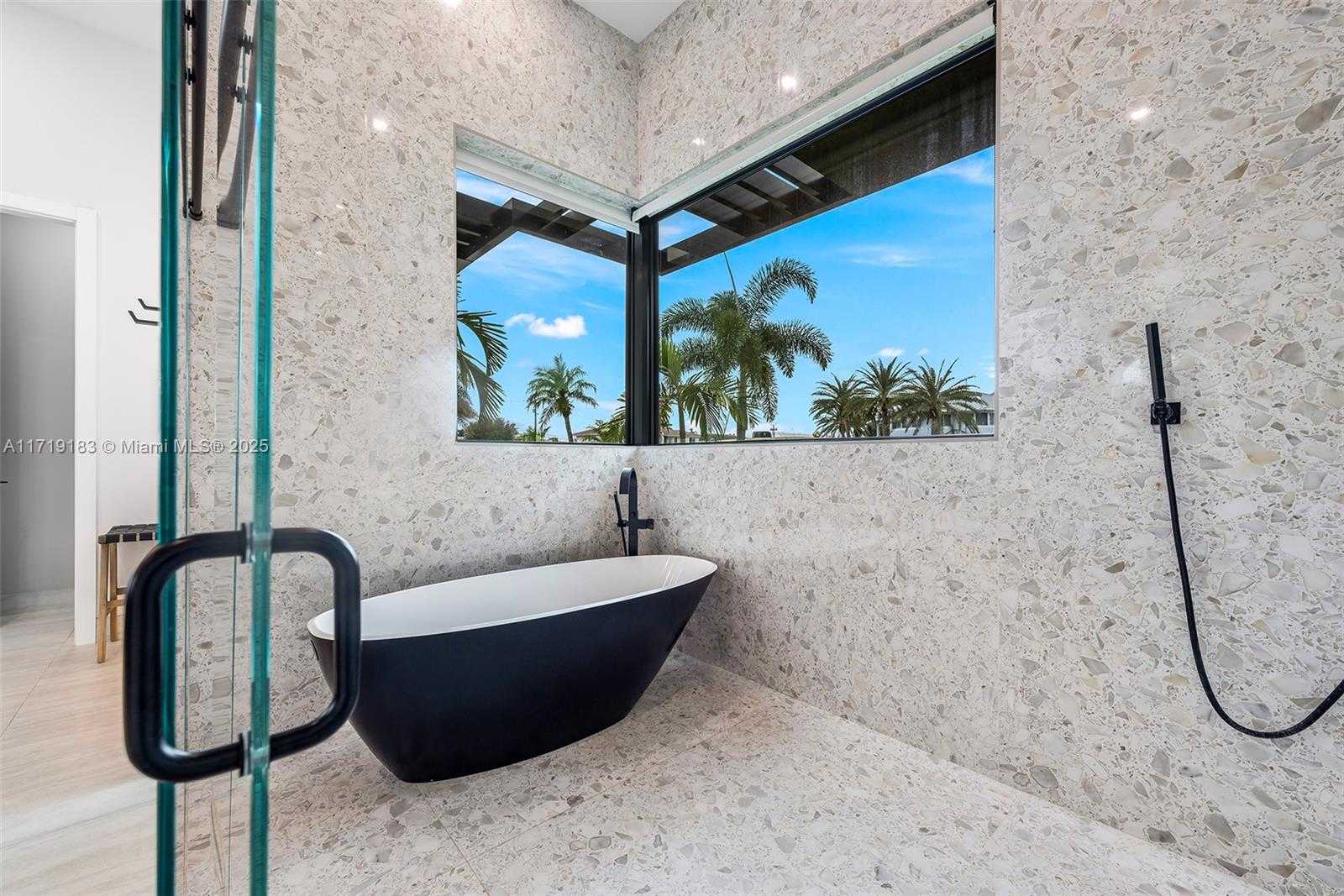 Small Image of 3701 NORTH EAST 26TH AVE, Lighthouse Point Number 44