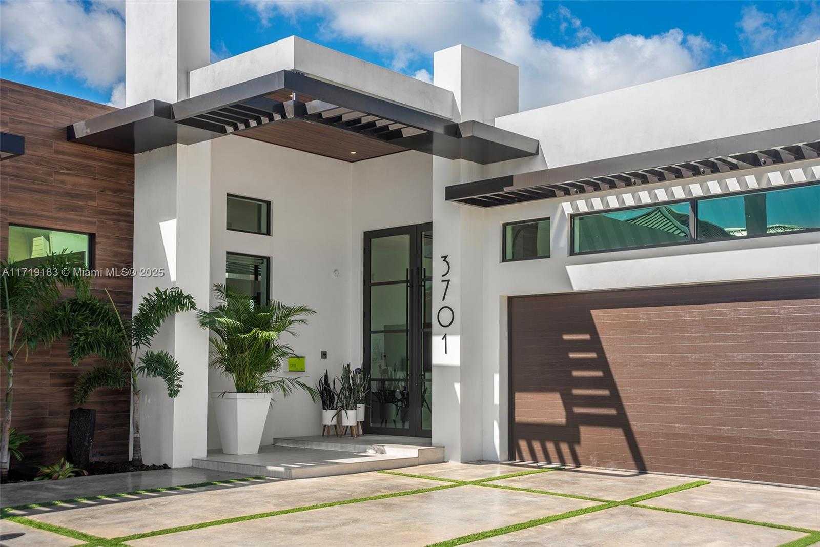Small Image of 3701 NORTH EAST 26TH AVE, Lighthouse Point Number 8