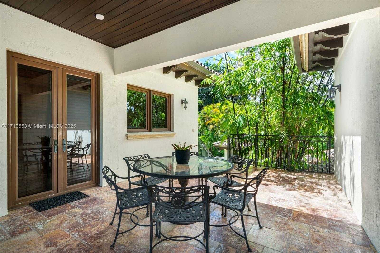 Small Image of 5950 SOUTH WEST 111TH ST, Pinecrest Number 22