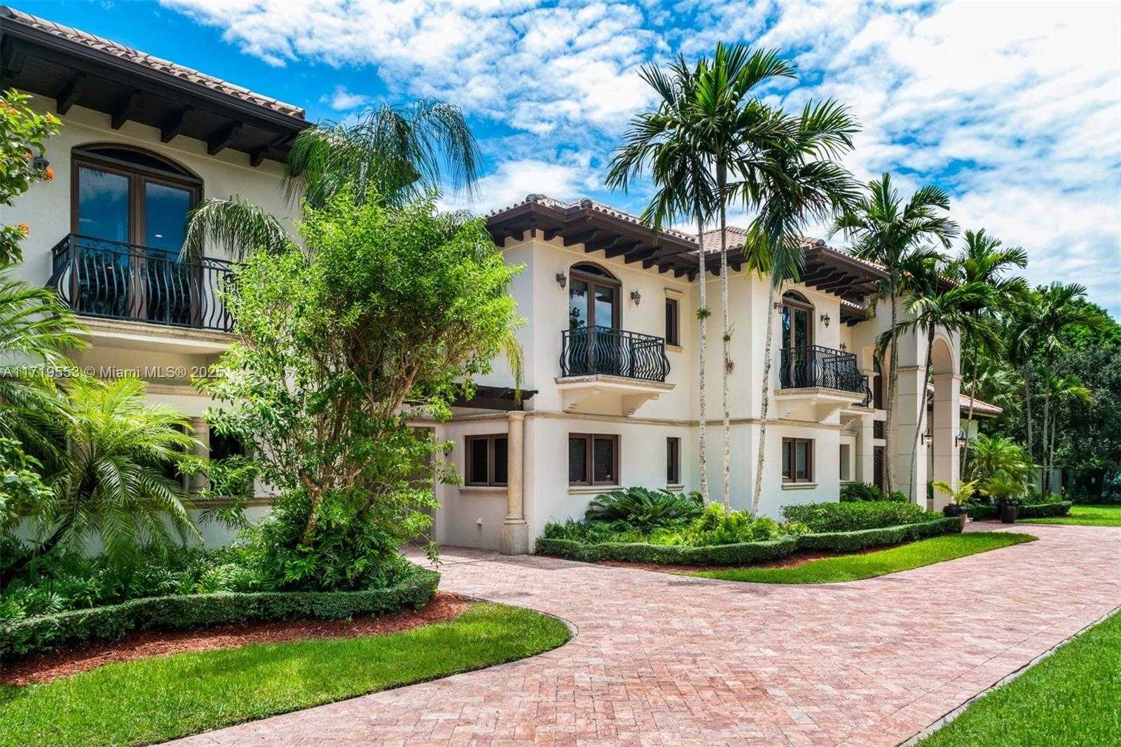 Small Image of 5950 SOUTH WEST 111TH ST, Pinecrest Number 34