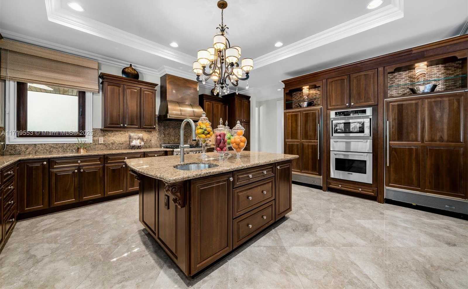 Small Image of 5950 SOUTH WEST 111TH ST, Pinecrest Number 6