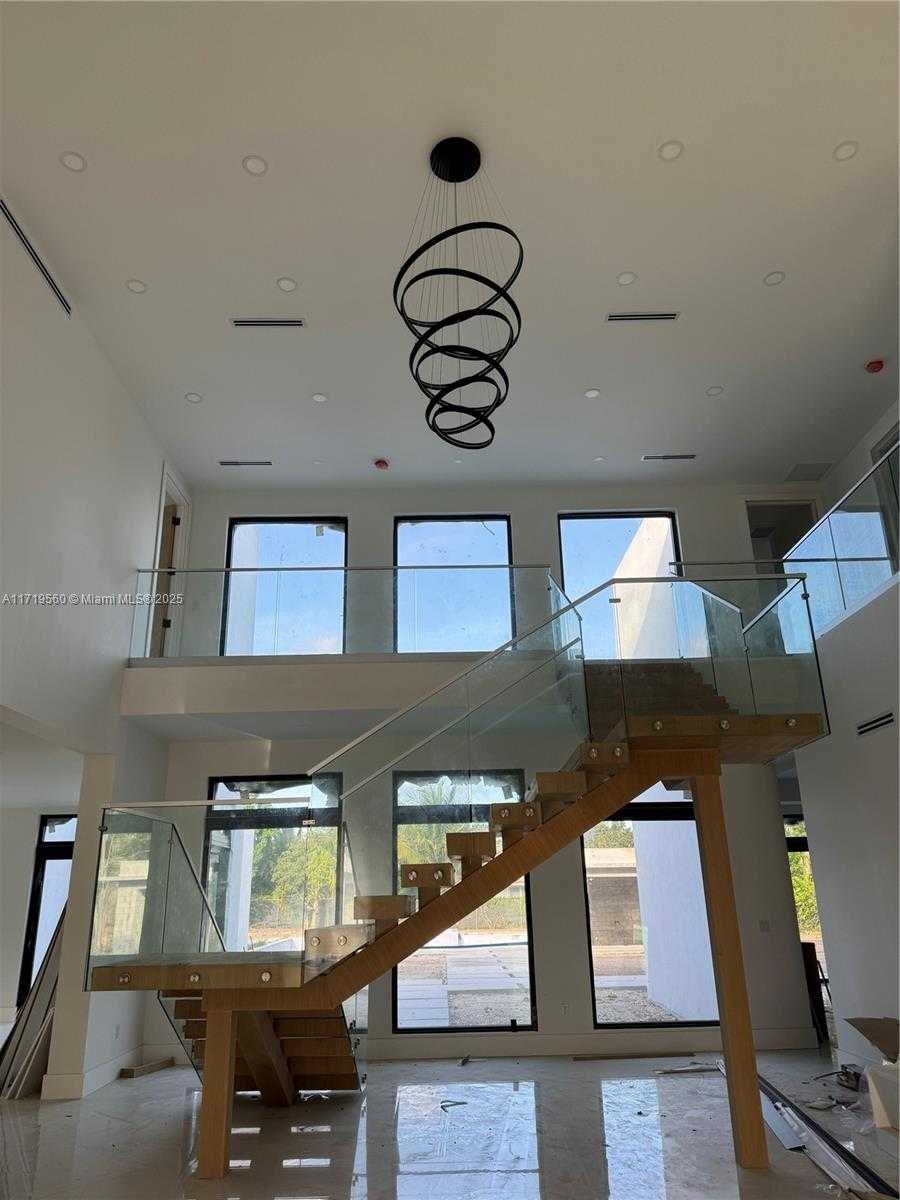 Small Image of 6190 SOUTH WEST 128TH ST, Pinecrest Number 3