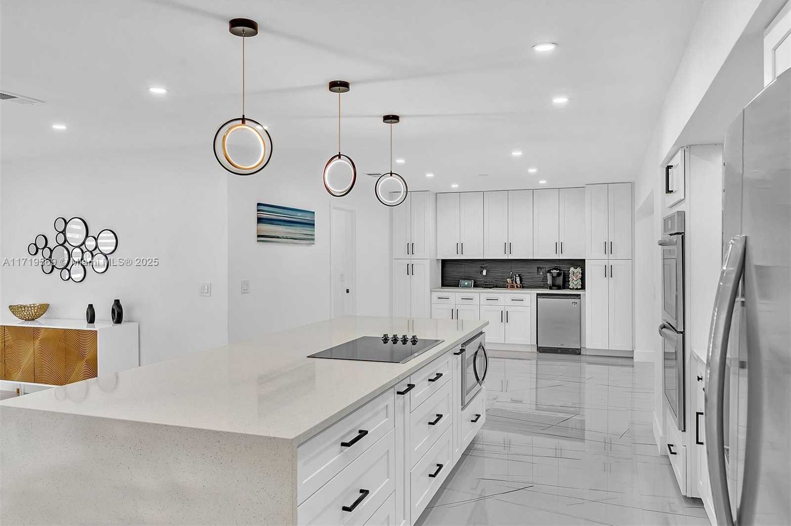 Small Image of 4024 JEFFERSON ST, Hollywood Number 14