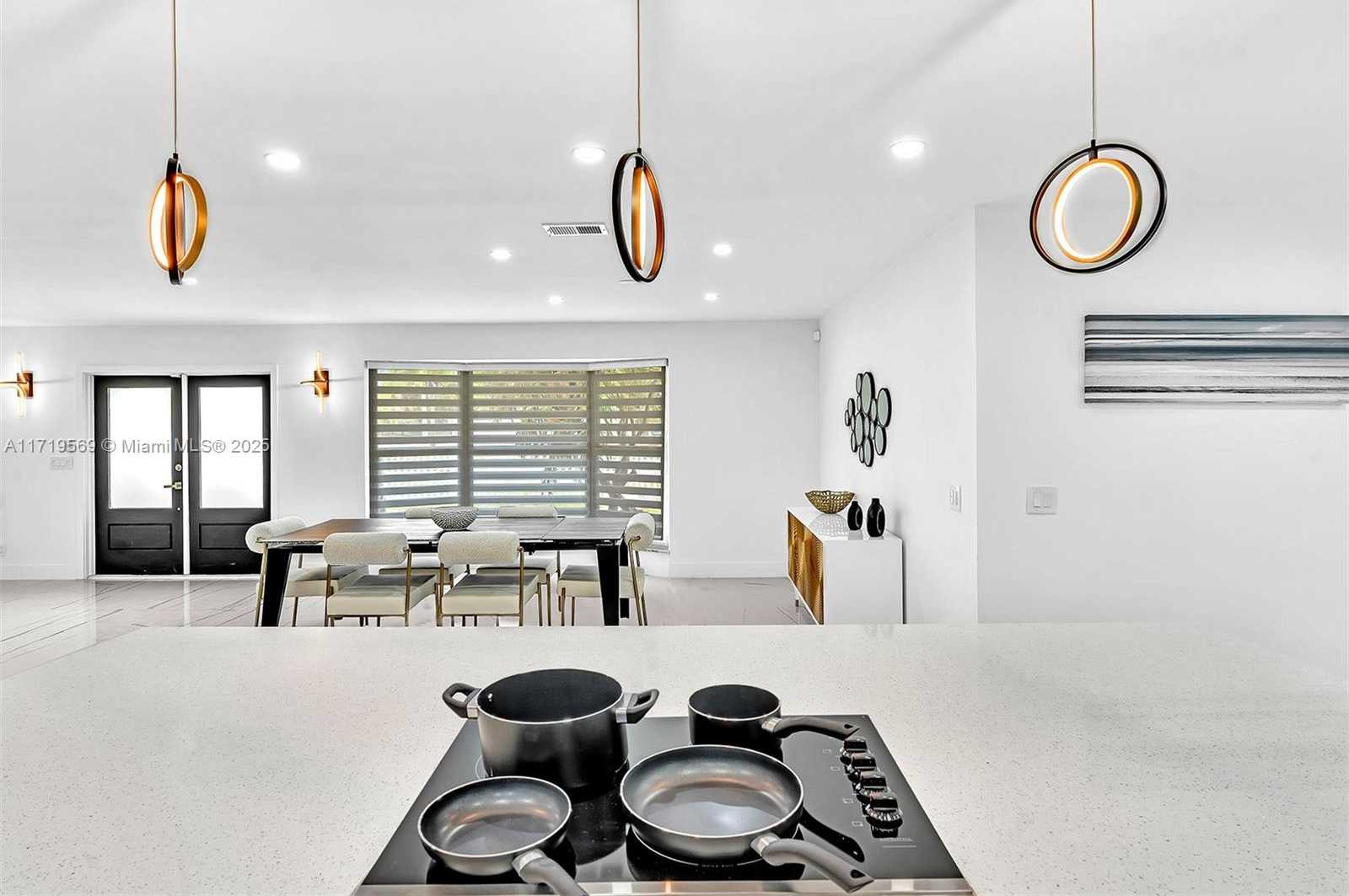 Small Image of 4024 JEFFERSON ST, Hollywood Number 15