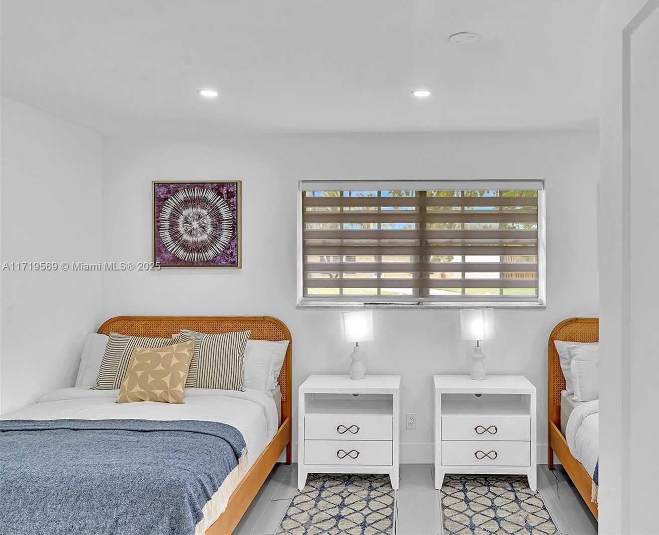 Small Image of 4024 JEFFERSON ST, Hollywood Number 29