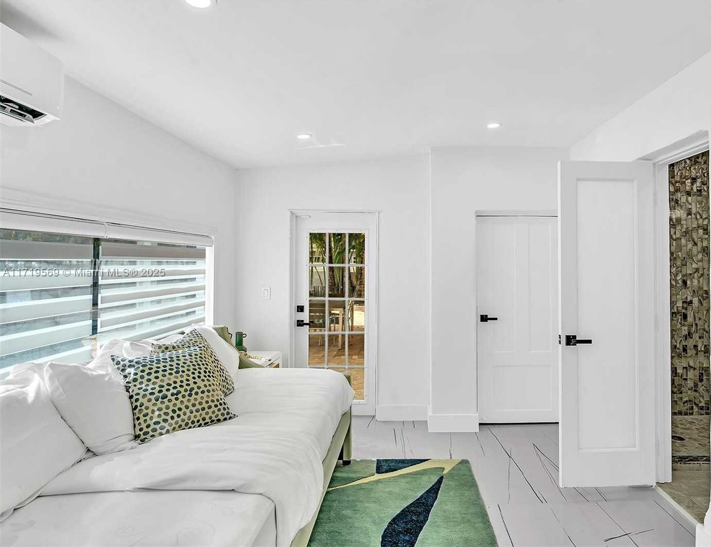 Small Image of 4024 JEFFERSON ST, Hollywood Number 32
