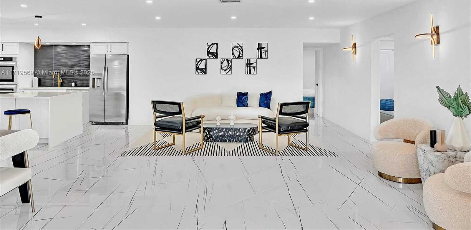 Small Image of 4024 JEFFERSON ST, Hollywood Number 4