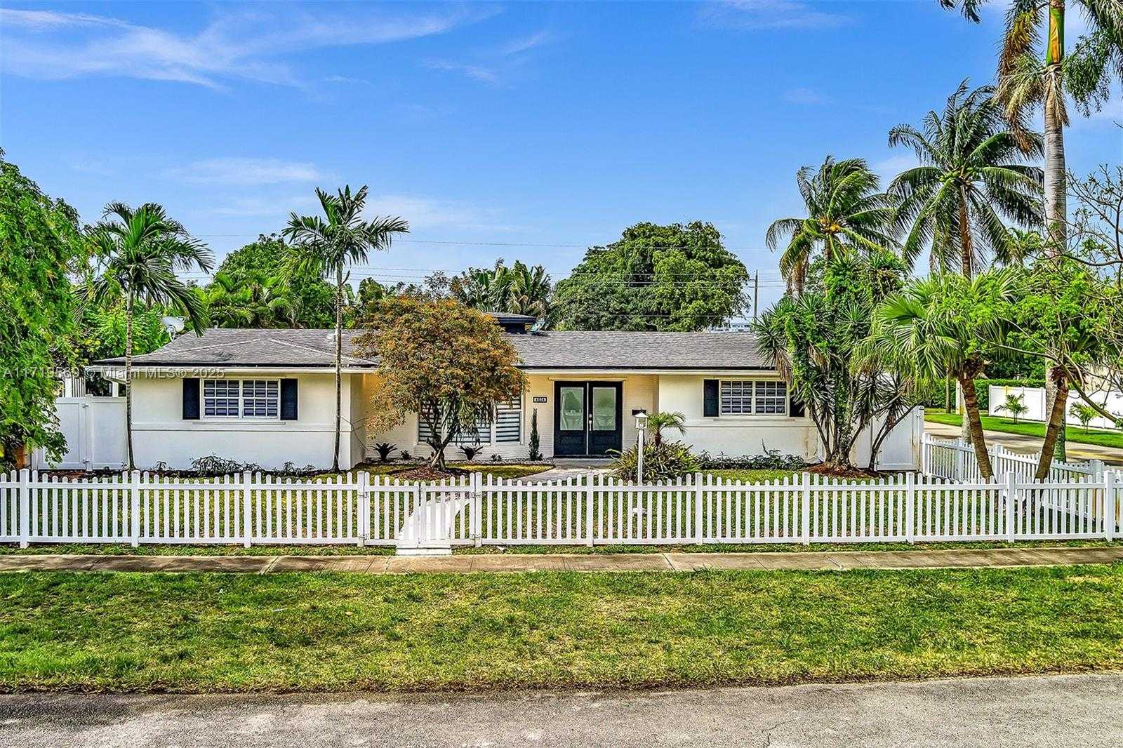 Small Image of 4024 JEFFERSON ST, Hollywood Number 46