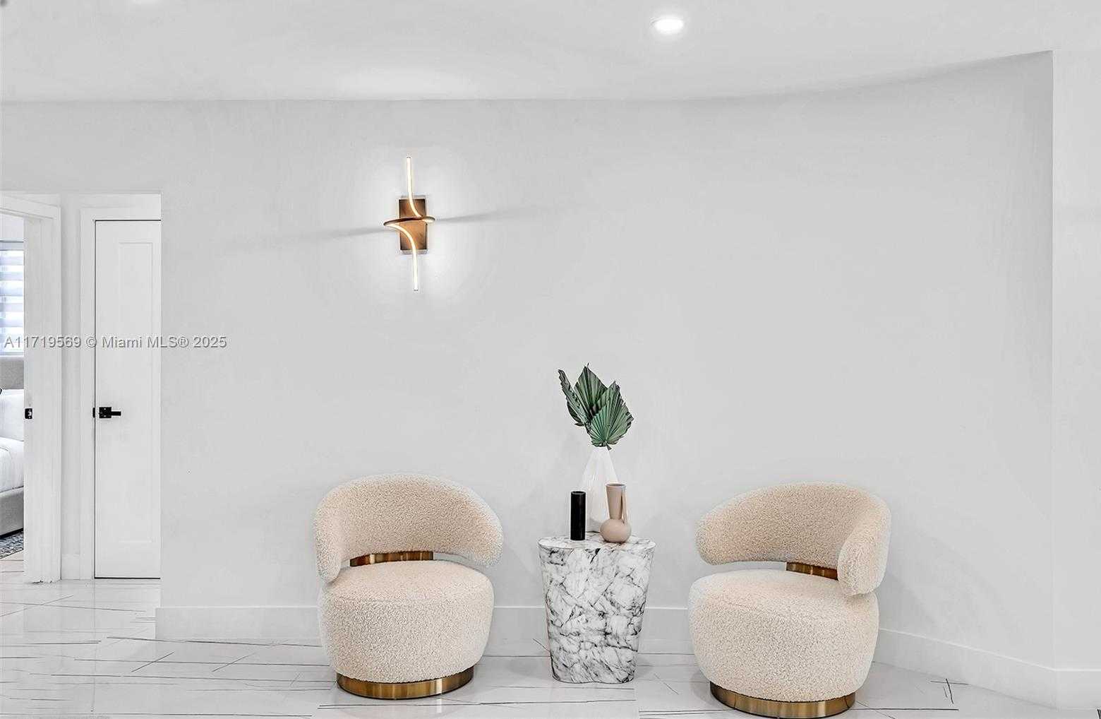 Small Image of 4024 JEFFERSON ST, Hollywood Number 6