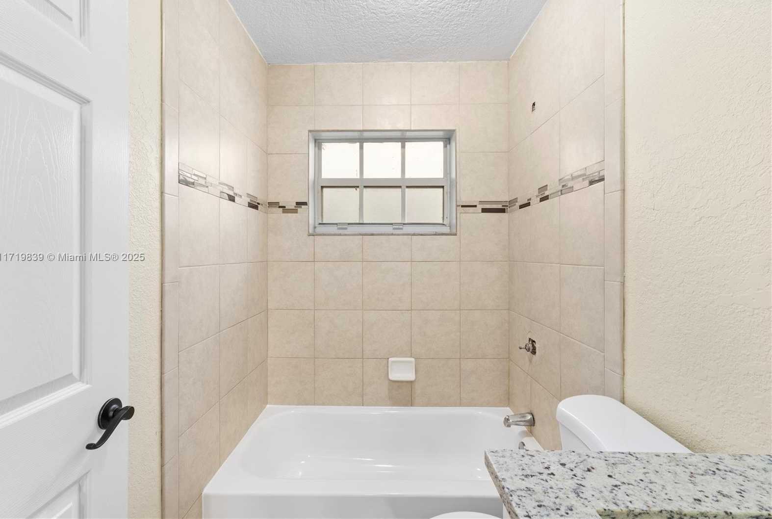 Small Image of 1574 NORTH WEST 7TH LN, Pompano Beach Number 22