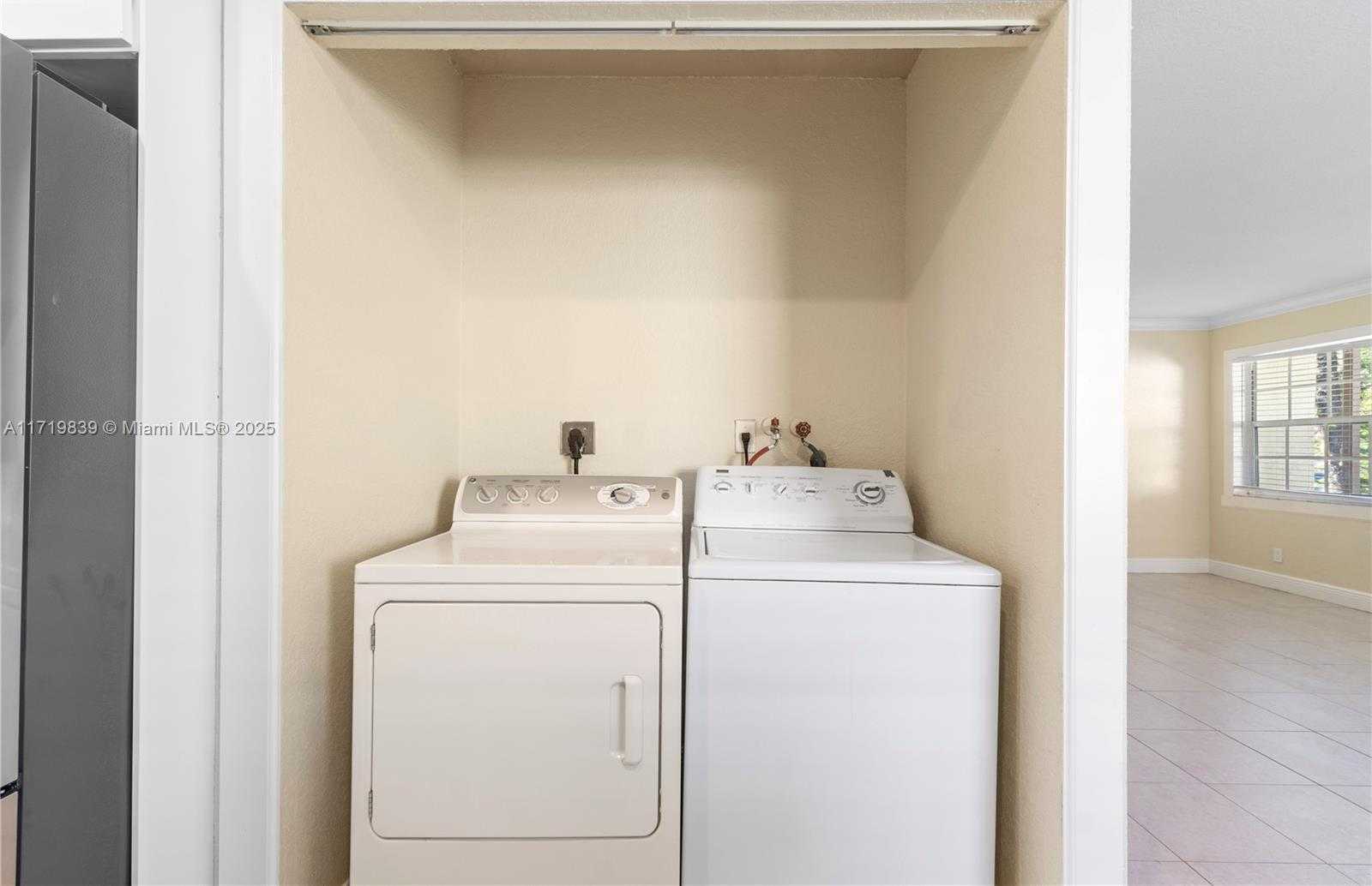 Small Image of 1574 NORTH WEST 7TH LN, Pompano Beach Number 34