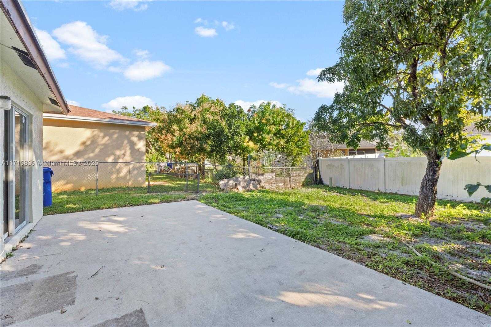Small Image of 1574 NORTH WEST 7TH LN, Pompano Beach Number 39