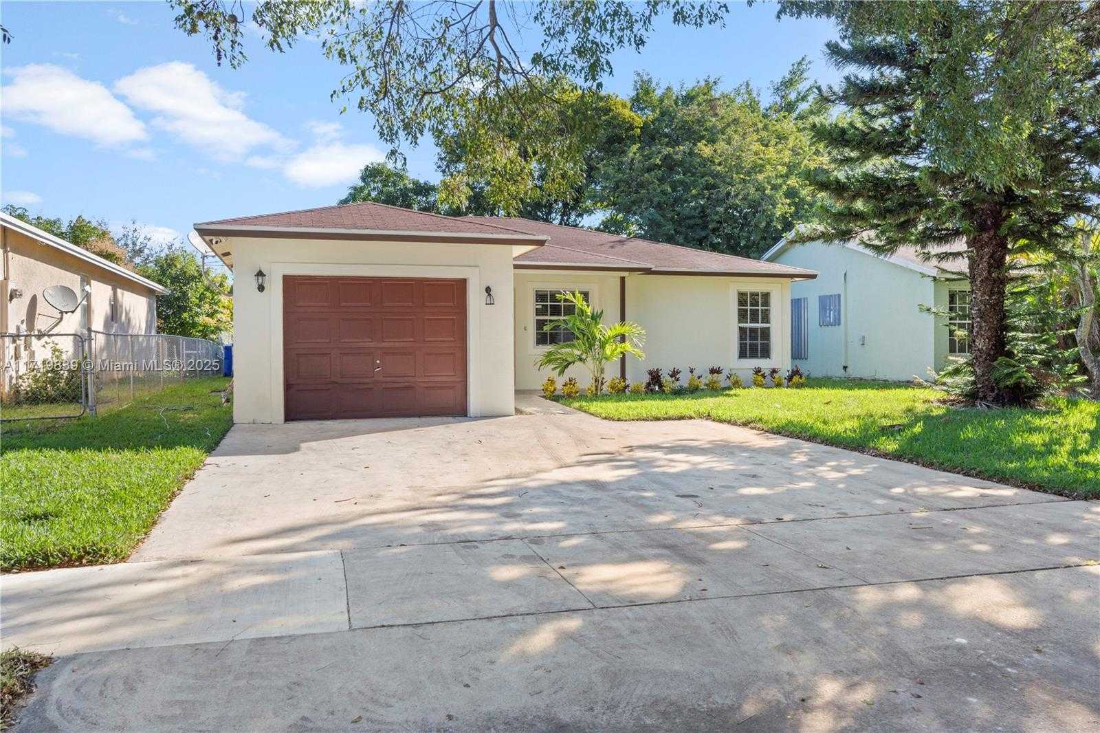 Small Image of 1574 NORTH WEST 7TH LN, Pompano Beach Number 42