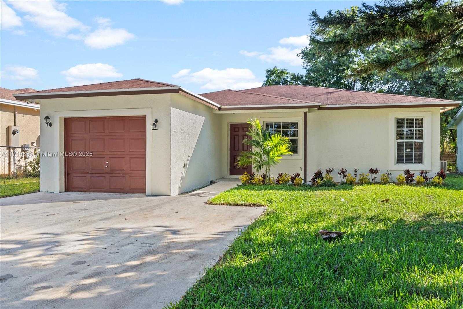 Small Image of 1574 NORTH WEST 7TH LN, Pompano Beach Number 43