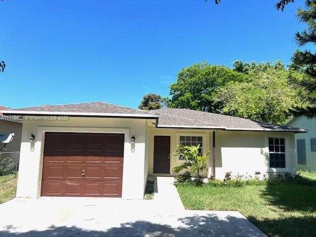 Small Image of 1574 NORTH WEST 7TH LN, Pompano Beach Number 44