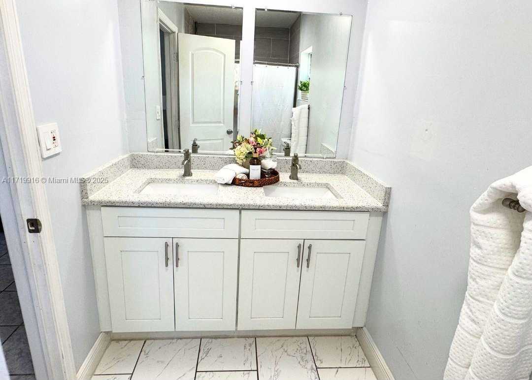 Small Image of 8121 NORTH WEST 72ND AVE, Tamarac Number 15