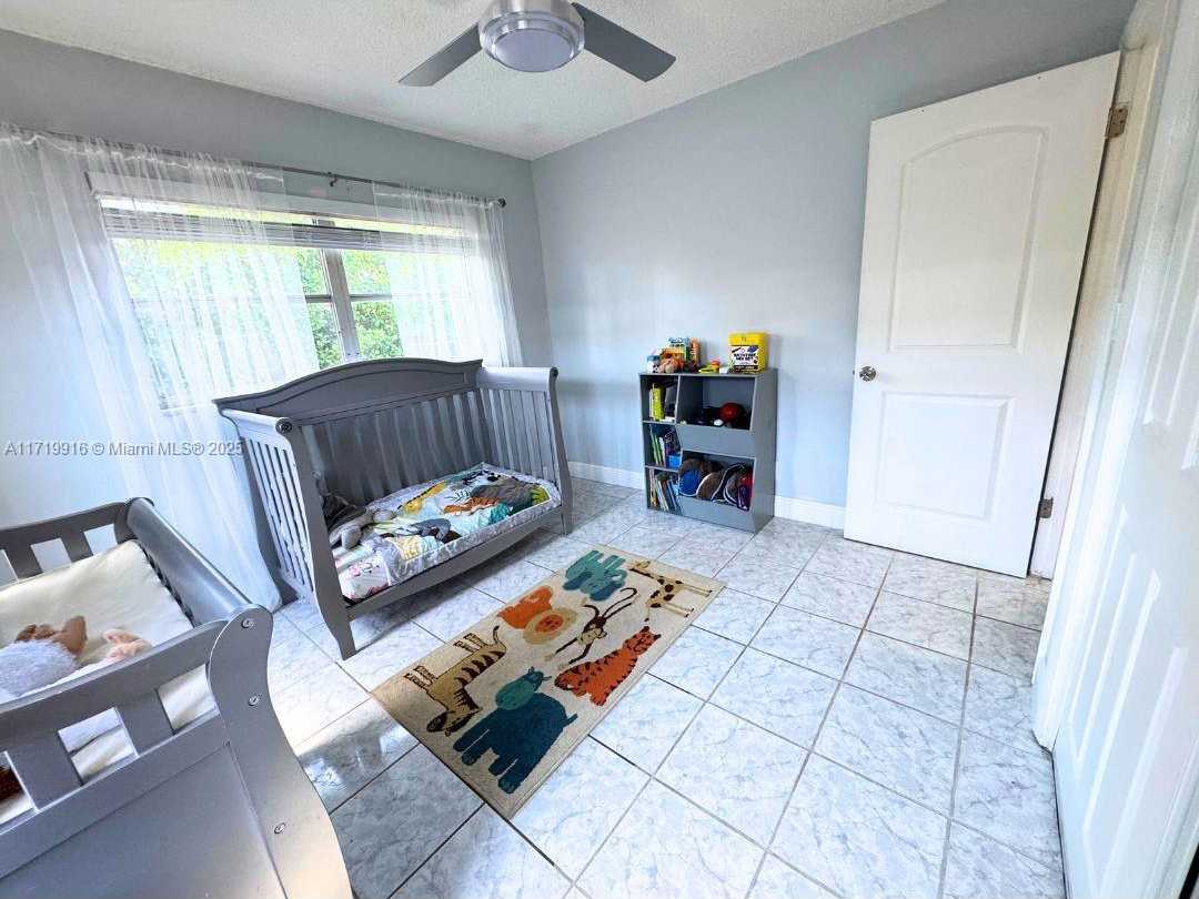 Small Image of 8121 NORTH WEST 72ND AVE, Tamarac Number 16