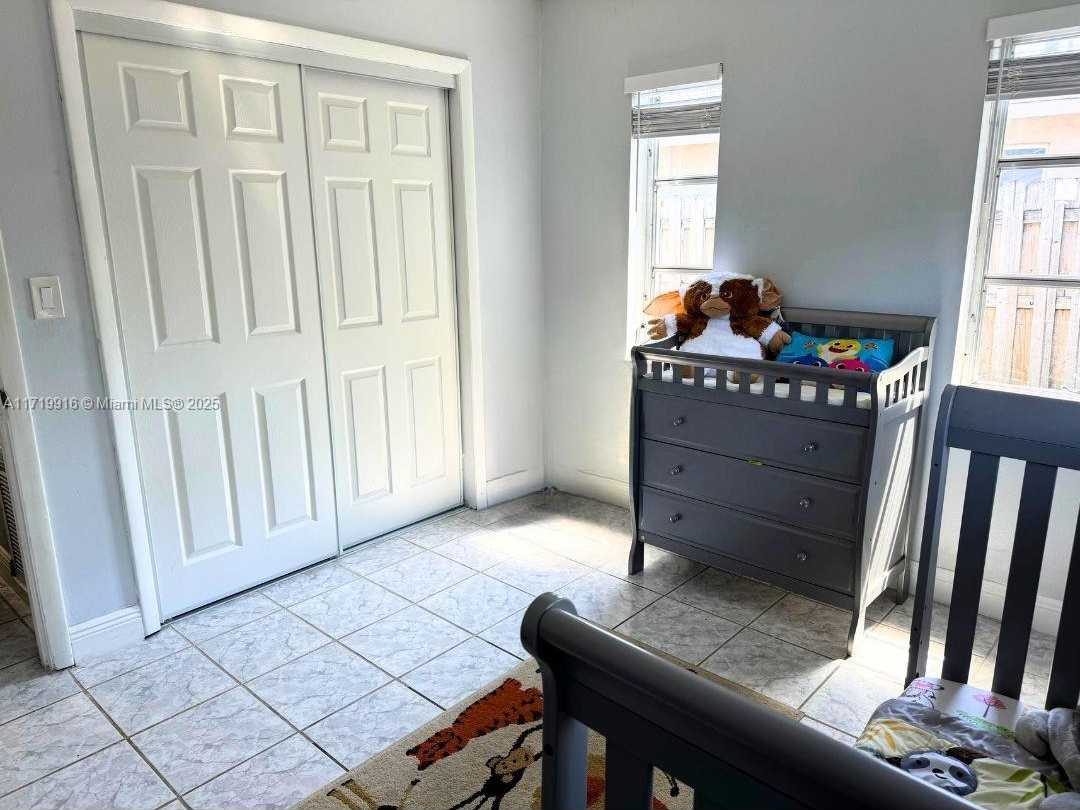 Small Image of 8121 NORTH WEST 72ND AVE, Tamarac Number 17