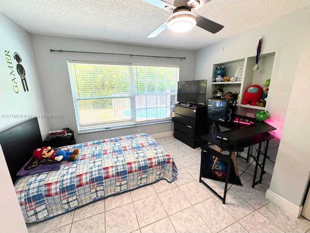 Small Image of 8121 NORTH WEST 72ND AVE, Tamarac Number 20