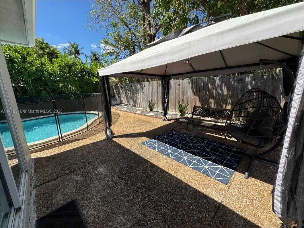 Small Image of 8121 NORTH WEST 72ND AVE, Tamarac Number 29