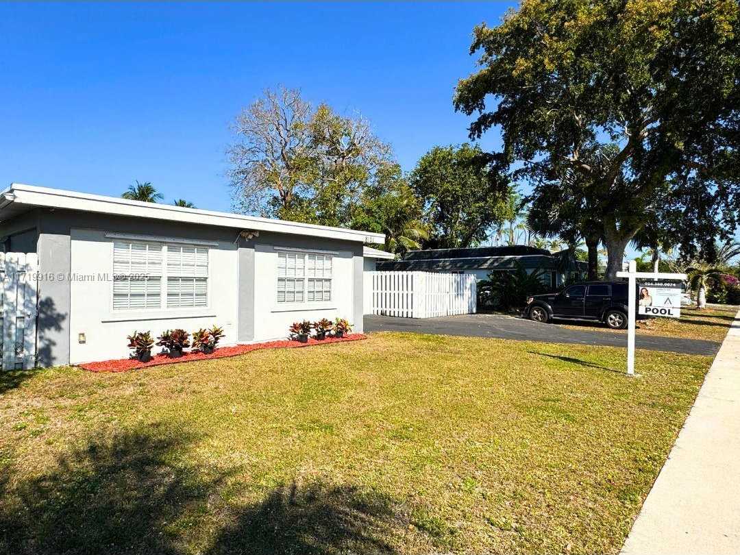 Small Image of 8121 NORTH WEST 72ND AVE, Tamarac Number 30