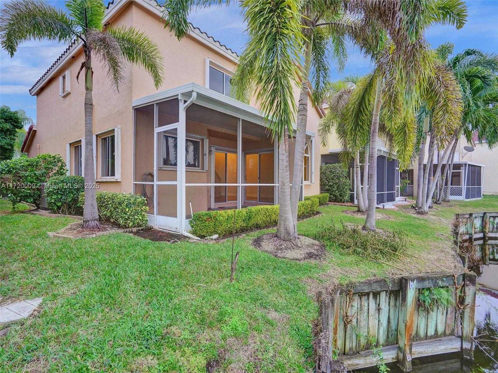 Small Image of 1046 SOUTH EAST 6TH CT, Dania Beach Number 10