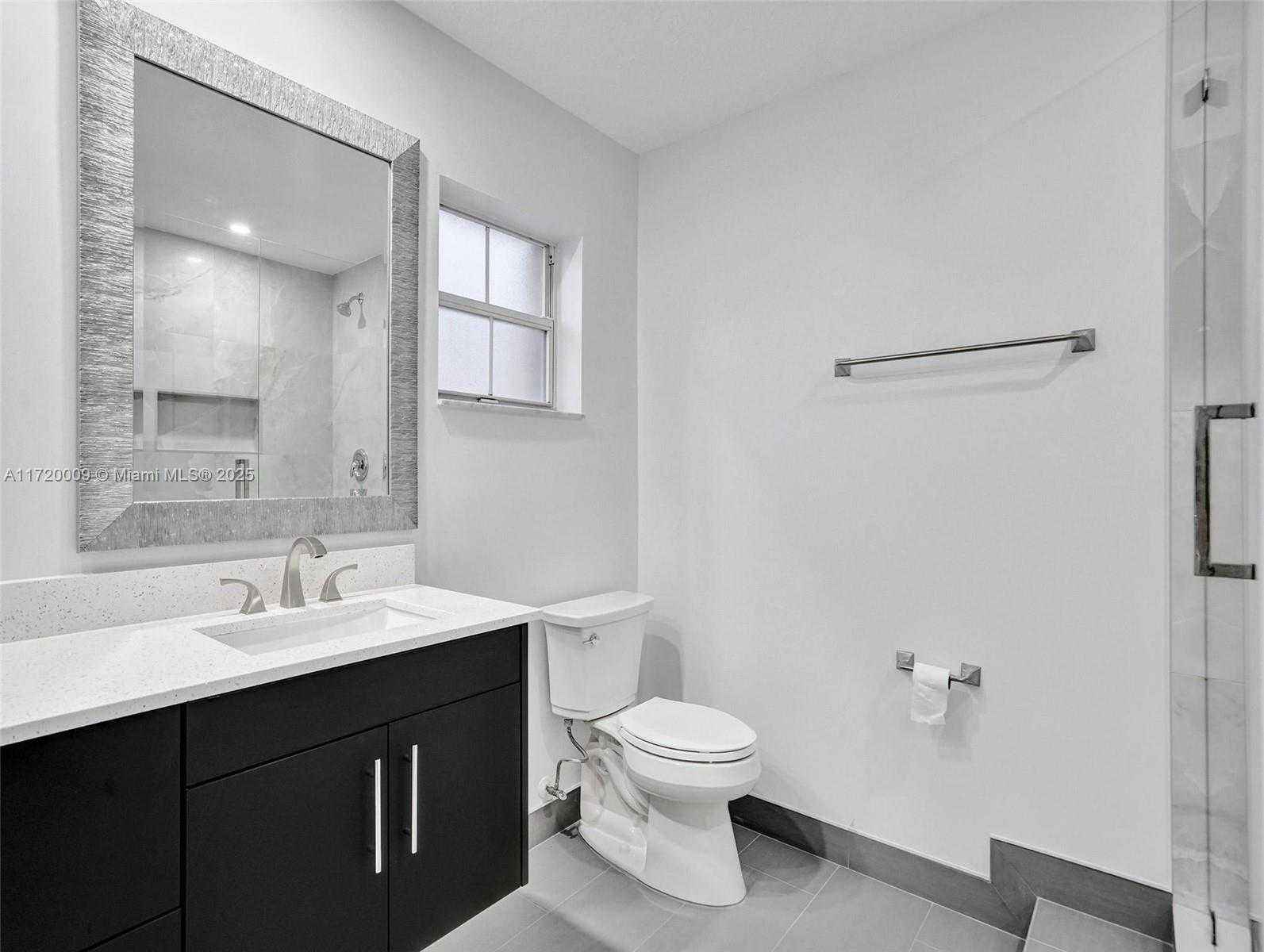 Small Image of 1046 SOUTH EAST 6TH CT, Dania Beach Number 14