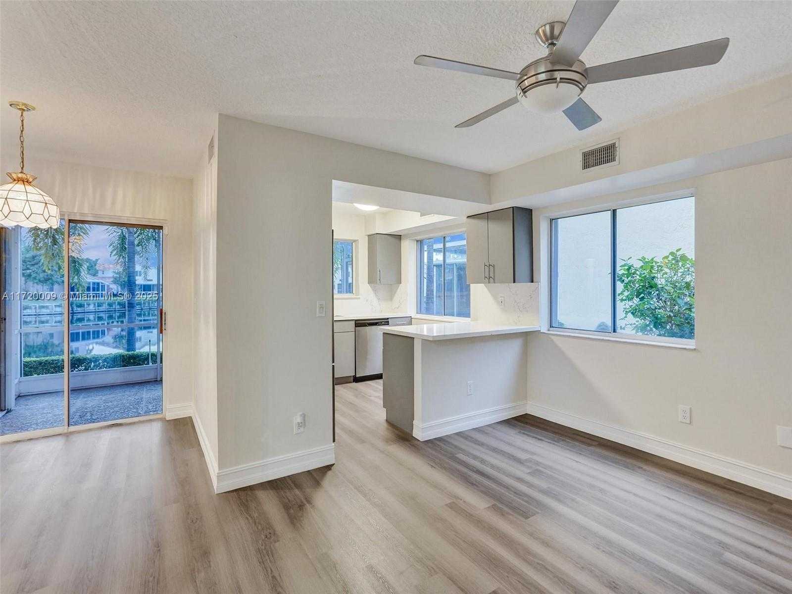 Small Image of 1046 SOUTH EAST 6TH CT, Dania Beach Number 34