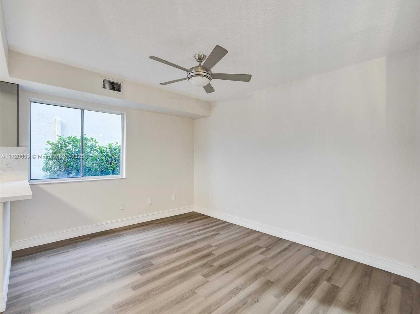 Small Image of 1046 SOUTH EAST 6TH CT, Dania Beach Number 35