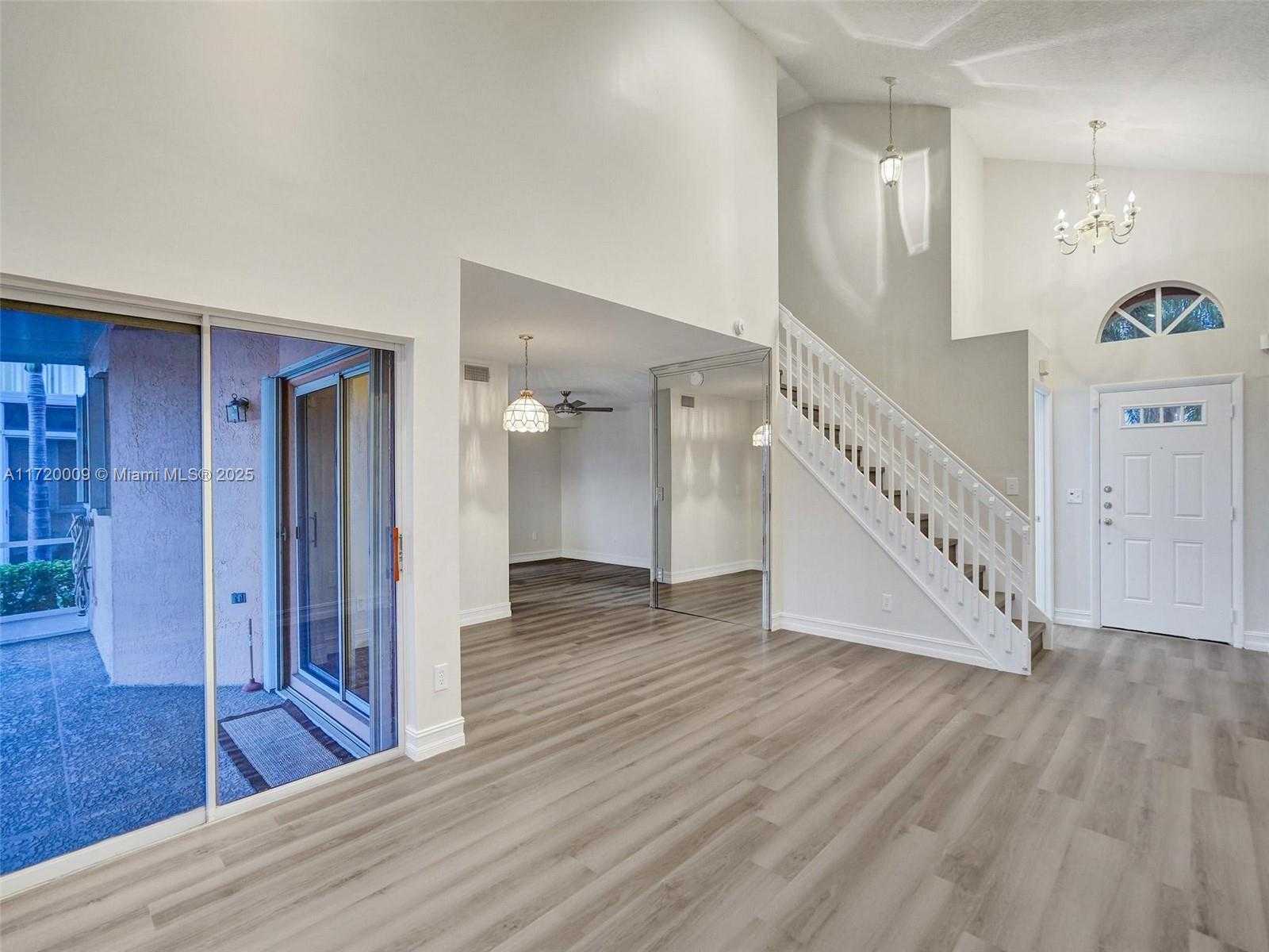 Small Image of 1046 SOUTH EAST 6TH CT, Dania Beach Number 42