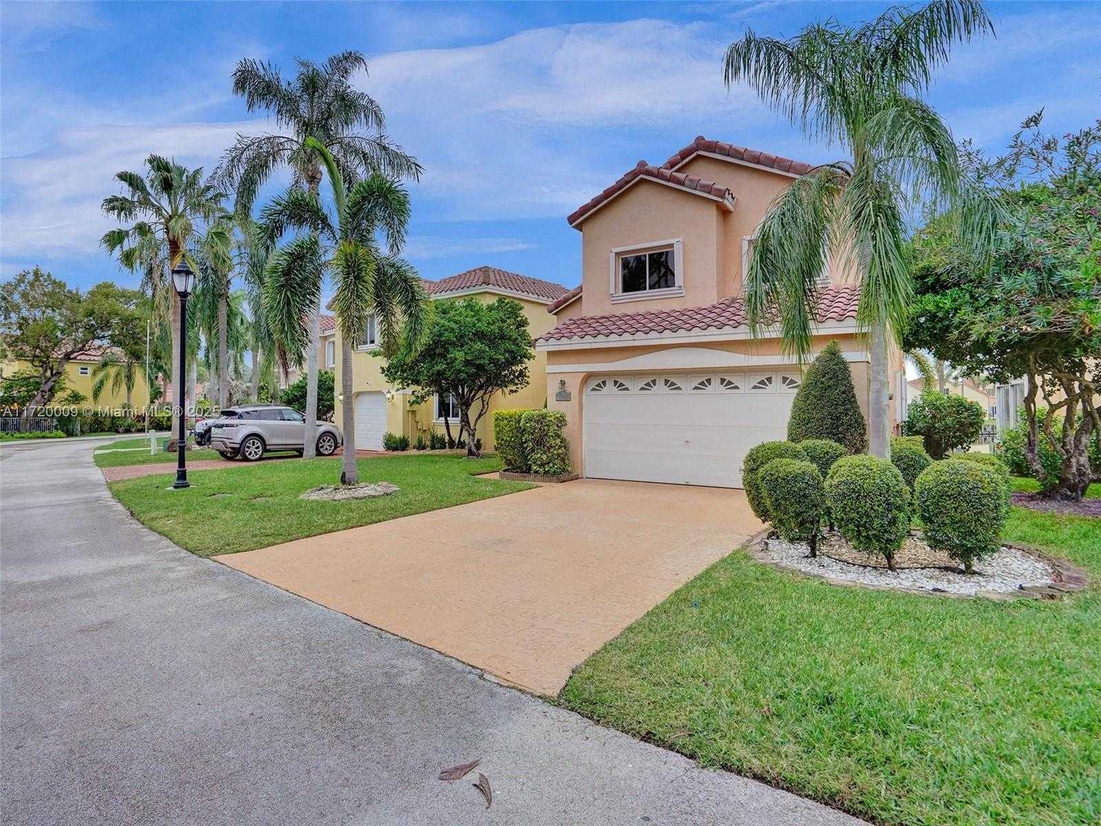 Small Image of 1046 SOUTH EAST 6TH CT, Dania Beach Number 5