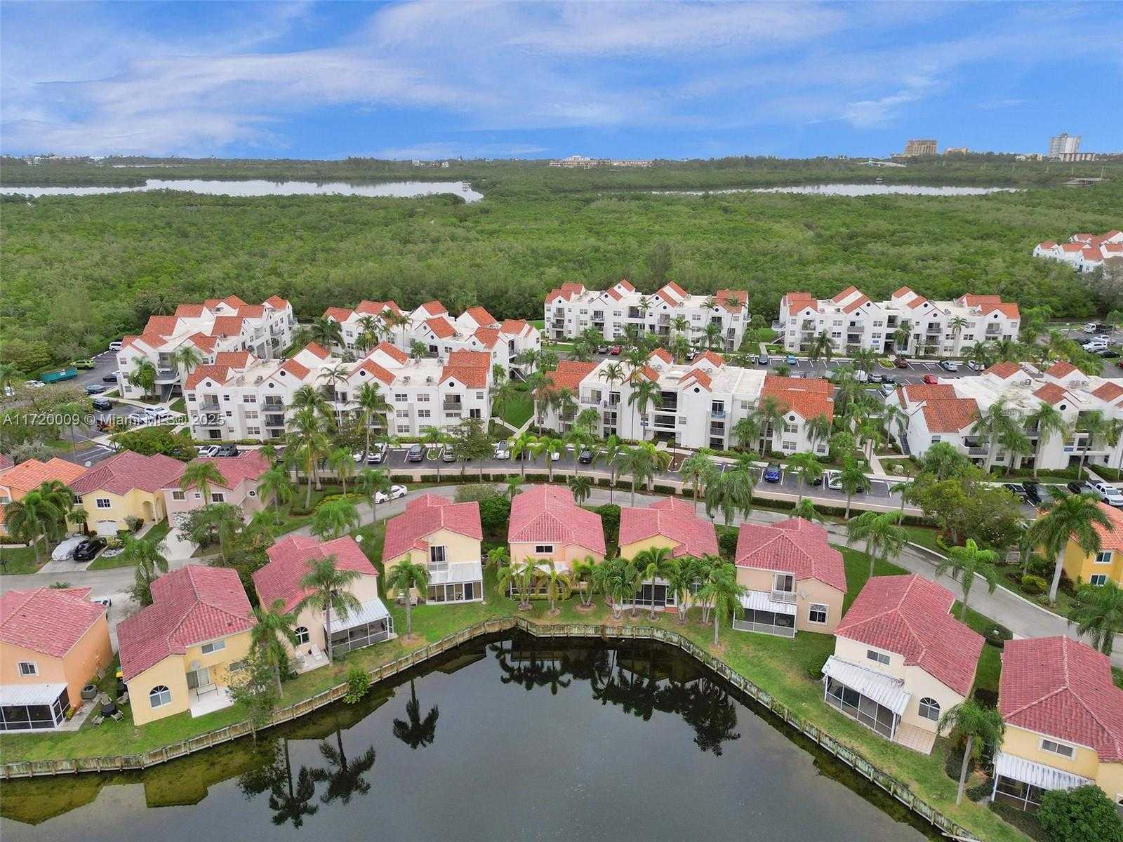 Small Image of 1046 SOUTH EAST 6TH CT, Dania Beach Number 54
