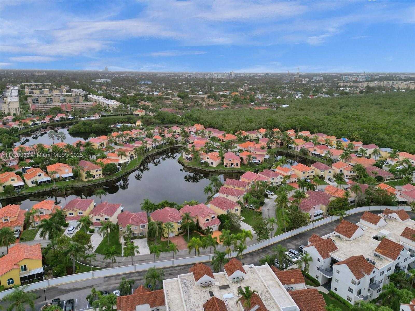 Small Image of 1046 SOUTH EAST 6TH CT, Dania Beach Number 57