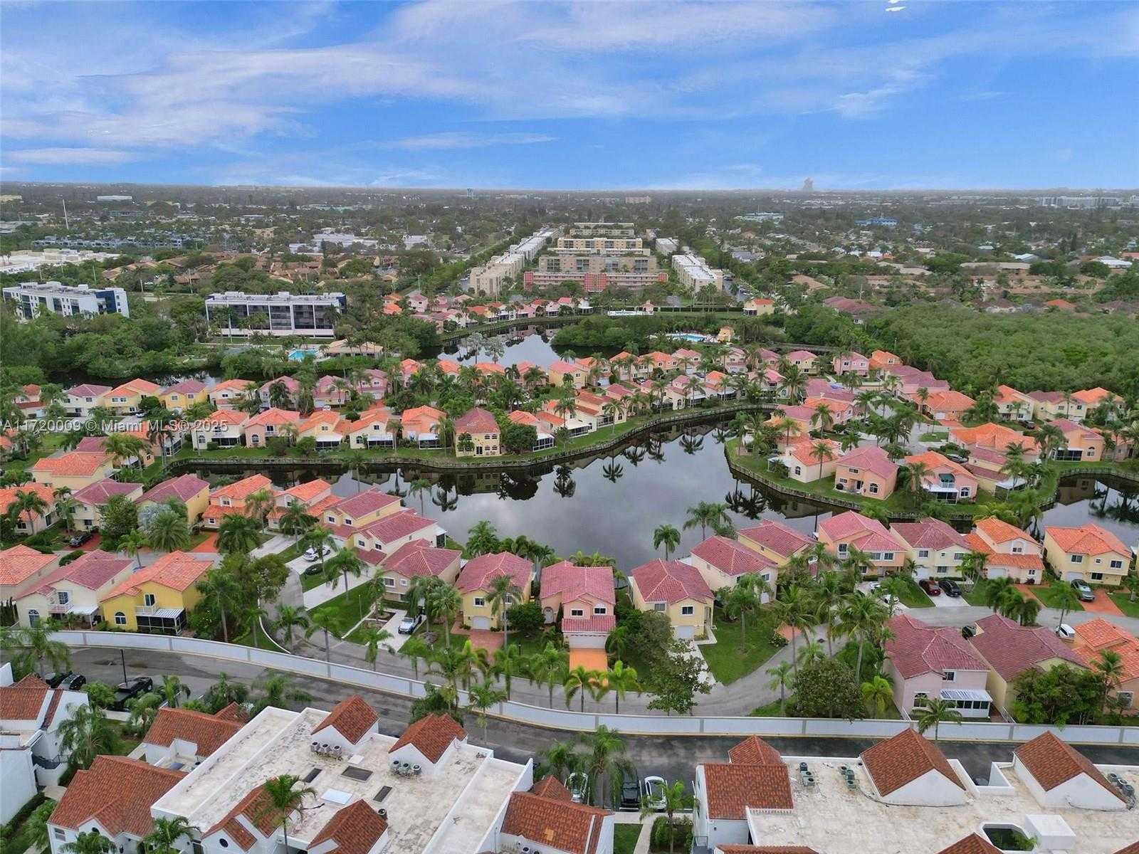 Small Image of 1046 SOUTH EAST 6TH CT, Dania Beach Number 58