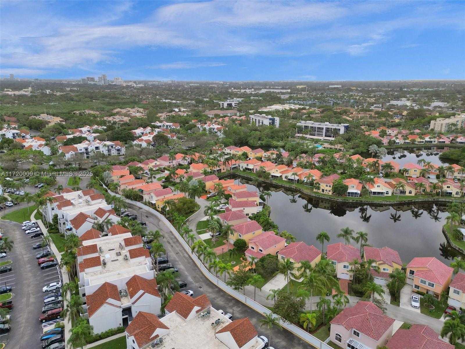 Small Image of 1046 SOUTH EAST 6TH CT, Dania Beach Number 59