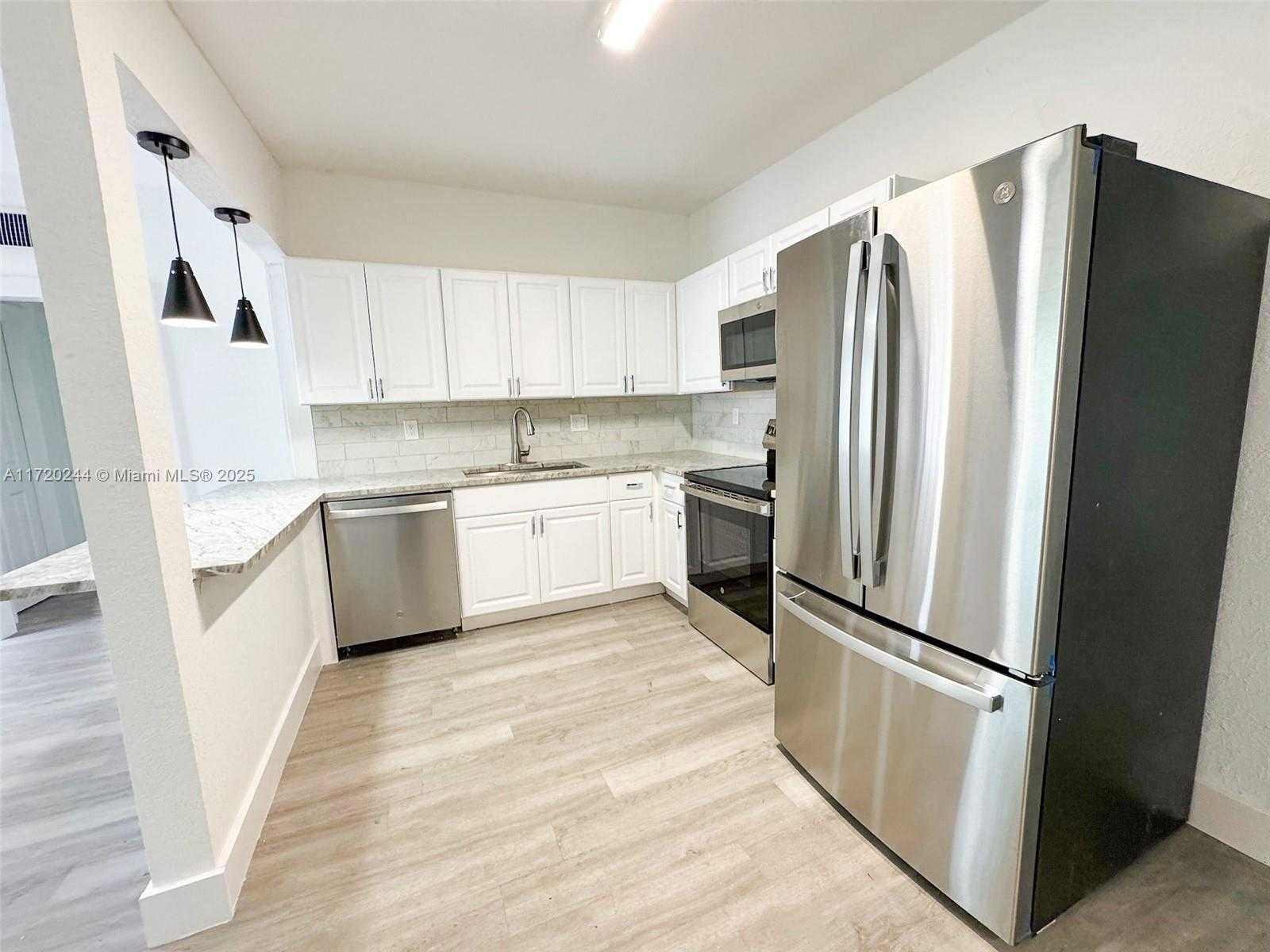 Small Image of 1240 NORTH WEST 122ND ST, North Miami Number 5